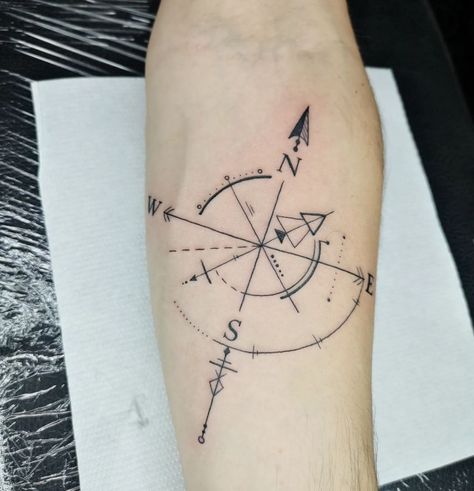 By: @bakrenica_tattoo_split Compass Tattoo Linework, Geometric Compass Tattoo Design, Compass Tattoo Minimalist, Family Compass Tattoo, Compass Tattoo For Men, Fine Line Compass Tattoo, Family Symbols, Simple Tattoos For Men, Cool Simple Tattoos