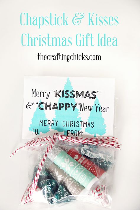 Merry Kissmas, Christmas Neighbor, Free Gift Tags, Crafty Gifts, Diy Spring, Girl Christmas, Neighbor Gifts, Christmas Tags, Christmas Gift Idea