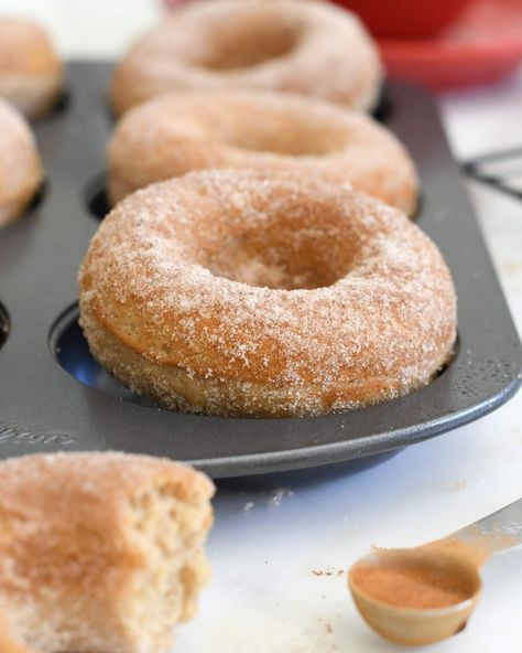 Sugar Donuts Recipe, Donut Mix, Doughnut Recipe Easy, Homemade Donuts Recipe, Cinnamon Donuts, Fried Donuts, Baked Donut Recipes, Cinnamon Sugar Donuts, Sugar Donut