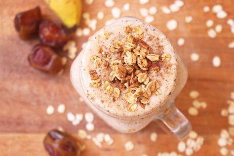 Banana Date Suhoor Smoothie Date Smoothie, Breakfast Prep, Nutritious Breakfast, Easy Smoothies, Ramadan Recipes, Smoothie Ingredients, Peanut Butter Banana, Banana Smoothie, Unsweetened Almond Milk