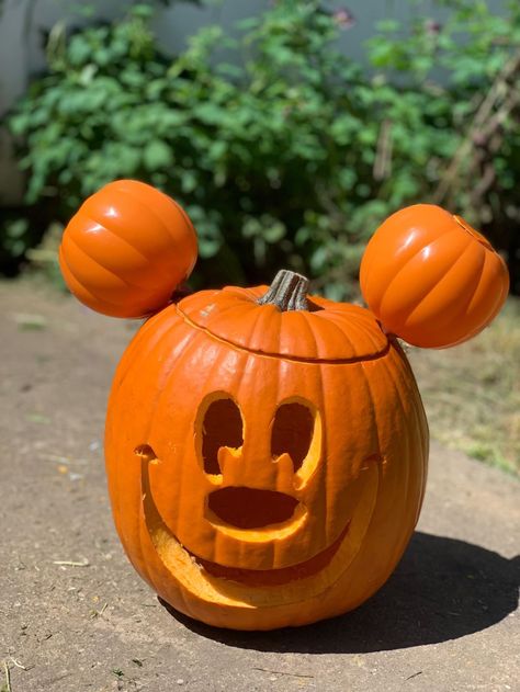 How to carve a Disney Mickey Halloween pumpkin - a beginner’s guide | Let's go MumLet's go Mum Mickey Carved Pumpkin, Mickey Mouse Carved Pumpkin, Mickey Pumpkin Carving Ideas, Pumpkin Mickey Mouse, Letter Pumpkin Carving, Disney Carving Pumpkins Ideas, Disney Carved Pumpkins, Pumpkin Carving Mickey Mouse, Easy Disney Pumpkin Carving