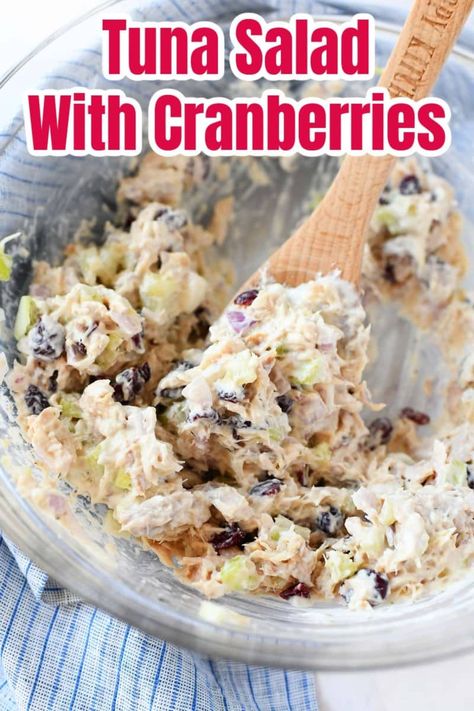 Cranberry Tuna Salad Recipe, Classic Tuna Salad, Albacore Tuna, Tuna Salad Recipe, Healthy Food List, Healthy Diet Recipes, Tuna Salad, Dried Cranberries, Healthy Nutrition