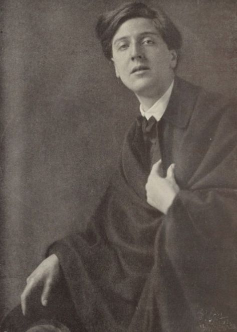 “10 Alban Berg Facts – Interesting Facts About Alban Berg” Alban Berg, Aesthetic Bio, Glenn Gould, Harold Lloyd, Music Composers, Entertainment Music, Composers, Human Mind, Silent Film