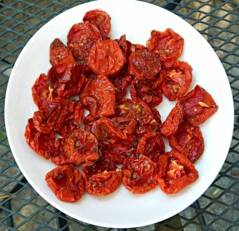 Diy Sun Dried Tomatoes, Sun Dried Cherry Tomatoes, Dried Cherry Tomatoes, Too Many Tomatoes, Sundried Tomato Recipes, Oven Roasted Cherry Tomatoes, Oven Dried Tomatoes, Slow Roasted Tomatoes, Antipasto Salad