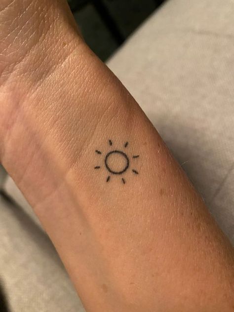 Mini Sun Tattoo Simple, Sunshine Tattoo Wrist, Sun On Wrist Tattoo, Small Sun Wrist Tattoos, Sun Tattoo Small Wrist, Tiny Sunshine Tattoo, Simple Sunshine Tattoo, Henna Sun Design, Sun Tattoo On Hand