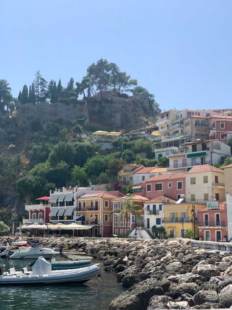 Parga Greece, City Hall Architecture, Countries To Visit, Window Seat, City Lights, Sea Shells, Greece, Pins