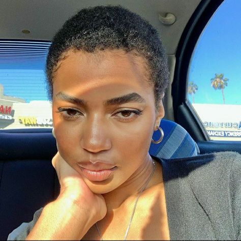 Different Short Haircuts, Big Chop Natural Hair, Hair Like Wool, Buzz Cut Hairstyles, Short Shaved Hairstyles, Twa Hairstyles, Natural Hair Cuts, Natural Hair Short Cuts, Cute Short Haircuts