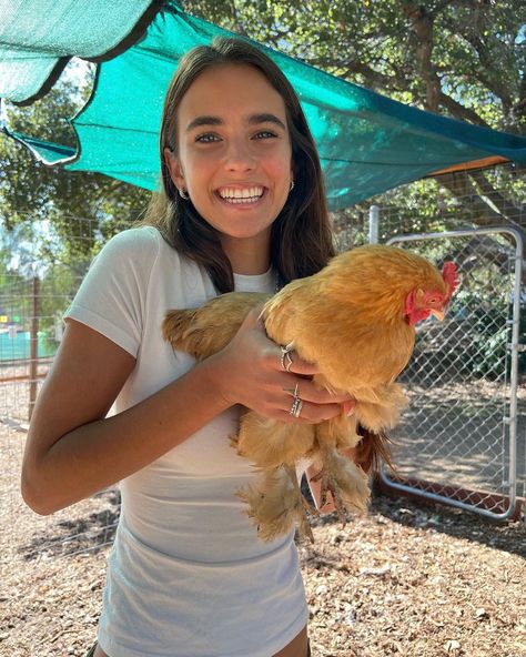 Renee🌻🌻 on Instagram: “A very eventful day started off with the most amazing thanks giving lunch with @peta and a play date with all the rescue babies at…” Renee Herbert, Elisha Herbert, Thanks Giving, Play Date, Peta, Hush Hush, Instagram A, Instagram Profile, Animals