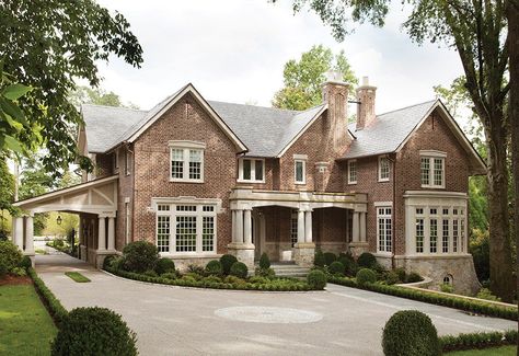 Different window and trim option. White? Or cream? Old English Home, 1920s House, Tudor Style Homes, Brick Exterior House, Casas Coloniales, Casa Exterior, Tudor House, Front Entrance, English House