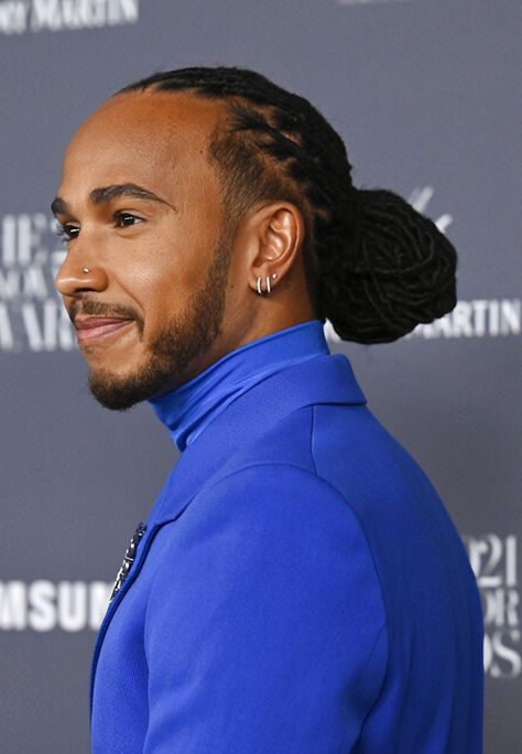 Mens Locs, Beard Cut Style, Mens Twists, Locs Men, Mens Twists Hairstyles, Business Casual Attire For Men, Beard Cuts, Male Hairstyles, F1 Lewis Hamilton