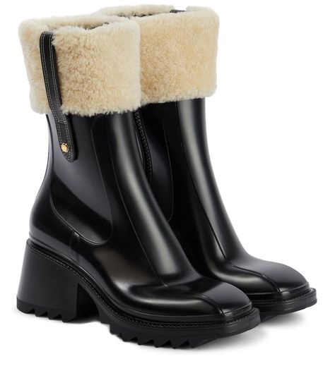 Chloe Boots, Dr Shoes, Chloe Shoes, Chunky Block Heels, Shoe Closet, Dream Shoes, Luxury Shoes, Rubber Rain Boots, Rain Boots