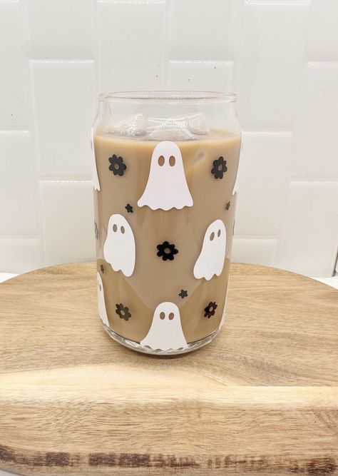 Drinkware Accessories, Spooky Vibes, Cute Cups, Trendy Accessories, Iced Tea, Glass Cup, Beer Can, Phone Case Accessories, Iced Coffee