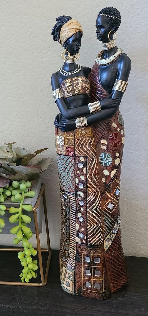 Modern Gowns, African Wood Carvings, African Figurines, Baby Food Jar Crafts, Modern Gown, African Dolls, African Sculptures, African Home, Acrylic Gems