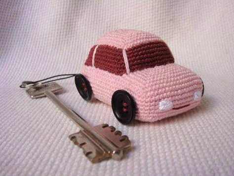 Amigurumi Car, Crochet Cars, Crochet Car, Crochet Keychain Pattern, Pola Amigurumi, Kawaii Crochet, Car Inspiration, Crochet Keychain, Knitted Toys