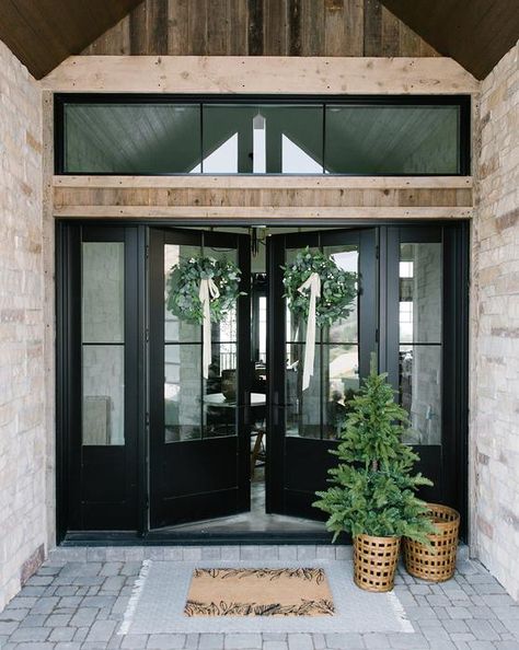 We are ready for a front porch refresh! Let's start with front door wreaths you can keep up year round! We are sharing 20 of the best neutral wreaths with varying price points. #wreaths #homedecor #porchdecor #frontporch #frontdoor #porch Mixed Eucalyptus, Black Front Doors, Modern Entrance, Tropical Home Decor, Modern Farmhouse Exterior, Eucalyptus Wreath, Doors And Windows, Mediterranean Homes, Farmhouse Exterior