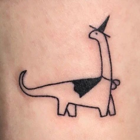 Tatuaje Studio Ghibli, Dinosaur Tattoo, Dinosaur Tattoos, Sharpie Tattoos, Getting A Tattoo, Cute Little Tattoos, Cute Tiny Tattoos, Weird Tattoos, Poke Tattoo