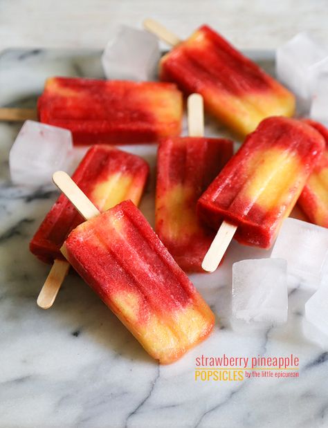 strawberry-pineapple-popsicles-the-little-epicurean Pineapple Popsicles, Fruit Popsicles, Homemade Popsicles, Popsicle Recipes, Summer Snacks, Köstliche Desserts, Homemade Ice Cream, Frozen Desserts, Frozen Treats