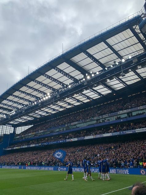 stamford bridge Stamford Bridge Aesthetic, Chelsea Widget, Chelsea Stadium, Chelsea Fc Stamford Bridge, Chelsea Football Club Wallpapers, Chelsea Fc Wallpaper, Chelsea Baby, Bridge Wallpaper, Football Or Soccer