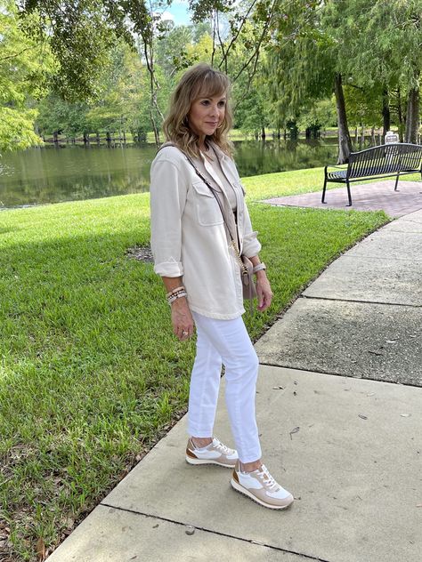 Women’s Outfits With Tennis Shoes, Styling White Tennis Shoes, Cream Tennis Shoes Outfit, White Sneakers Outfit For Over 50 Women, Tennis Shoes For Women Over 50, Retro Sneakers Outfit Women, Dressy Tennis Shoes Outfit, Dress Tennis Shoes Outfits, White Runners Outfit