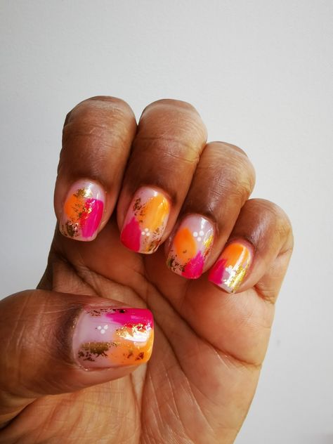 Gold Abstract Nails, Black Fall Nails, Gold Summer Nails, Easy Diy Nail Art, Summer Holiday Nails, Hawaii Nails, Feather Nails, Abstract Nails, Orange Nail Designs