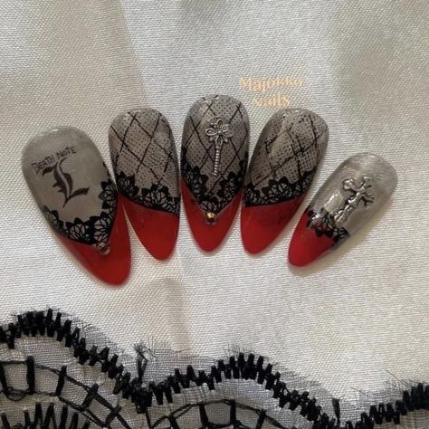 Red Nail Tips, Nails With Black, Misa Amane, Asian Nails, Punk Nails, Gothic Nails, Anime Nails, Grunge Nails, Red Nail Designs