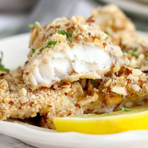 Almond Crusted Walleye (Baked Walleye Recipe) - Kitchen Divas Pecan Crusted Walleye Recipe, Almond Crusted Walleye, Pecan Crusted Walleye, Baked Walleye Recipes, Almond Crusted Salmon, Classy Food, Walleye Recipes, Walleye Fish Recipes, Almond Crust