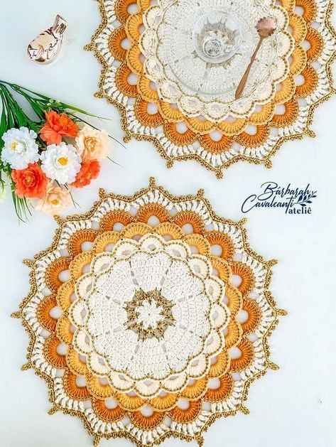 Crochet Art Crochet Table Decor Free Pattern, Crochet Dining Table Mat, Free Written Crochet Doily Patterns, Crochet Patterns For Placemats, Crochet Fall Placemats Free Pattern, Crochet Table Mat Pattern, Crochet Fall Placemats, Crochet Thanksgiving Placemats, Crochet Dinner Mats