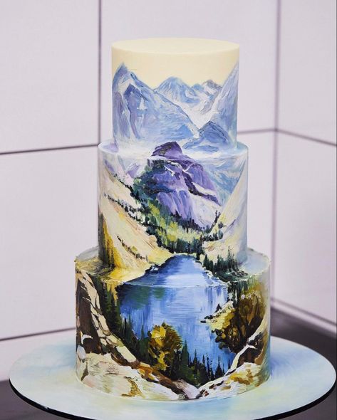 Landscape Cake Ideas, Highland Cake, River Cake, Painting On Cake, Byron Wedding, Landscape Cake, Water Icing, Mountain River Landscape, Mountain Cake