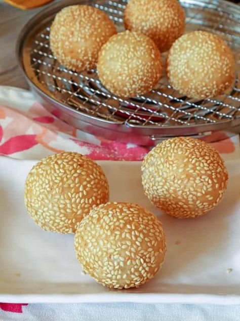 Buchi Recipe, Sesame Balls, Kawaling Pinoy, Easy Filipino Recipes, Hawaiian Desserts, Pinoy Dessert, Filipino Food Dessert, Asian Sweets, Jelly Desserts