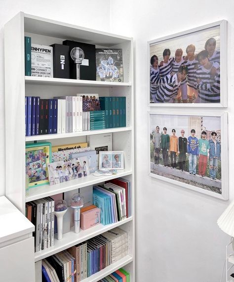 Enhypen Albums, Kpop Albums Shelf, Room Organization Bedroom, Army Room Decor, Bedroom Study Room, Dekorasi Kamar Tidur, Pinterest Room Decor, Study Room Decor, Cute Room Ideas