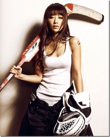 Ice Hockey Girls, Ice Hockey Goalie, Goalie Gear, Hockey Gear, Women's Hockey, Hockey Girl, Hockey Girls, Hockey Goalie, Hockey Fans