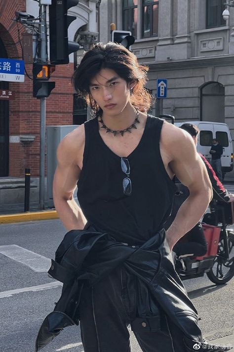 Handsome Asian Men, كريستيانو رونالدو, Tumblr Boys, Body Builder, Pose Reference Photo, Long Hair Styles Men, Soft Grunge, Attractive People, Pretty Men