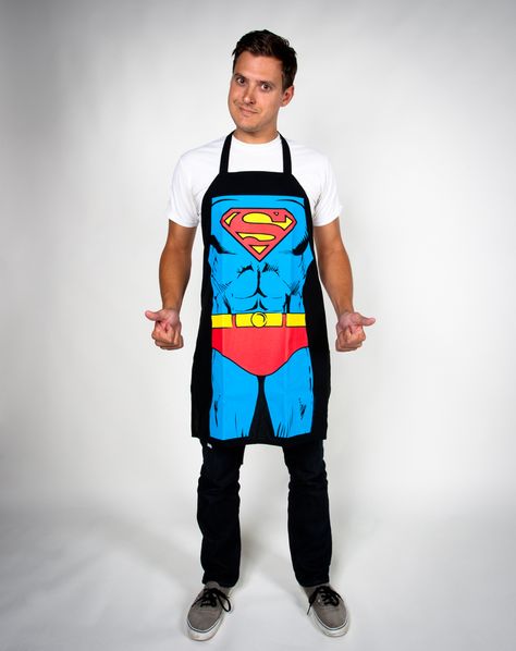 Superman apron for men. Novelty Christmas Gifts, Superman Characters, Xmas Couple, Funny Apron, Kitchen Christmas Gifts, Boys Day, Funny Aprons, Superman Wonder Woman, Aprons For Men