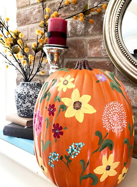 My Pioneer Woman Inspired Wildflower Pumpkin & How to Paint a Sunflower! Cute Painted Pumpkin Ideas, Pumpkin Painting Party, Pumpkin Paintings, Halloween Pumpkin Crafts, Creative Pumpkin Painting, Home Decor Wallpaper, Halloween Pumpkin Designs, Halloween Pumpkins Painted, Painted Pumpkin