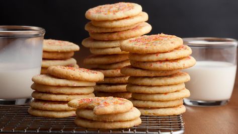 Festive Cookie Recipes, Simple Holiday Cookie Recipes, Chewy Sugar Cookie Recipe, Easy Holiday Cookies, Easy Christmas Cookie Recipes, Chewy Sugar Cookies, Best Sugar Cookies, Holiday Cookie Recipes, Sugar Cookies Recipe