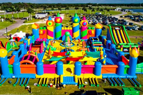 Big Bounce House, Big Bounce, Inflatable Obstacle Course, Bouncy House, Sports Arena, Bouncy Castle, Family Friendly Activities, Clearwater Beach, Ball Pit