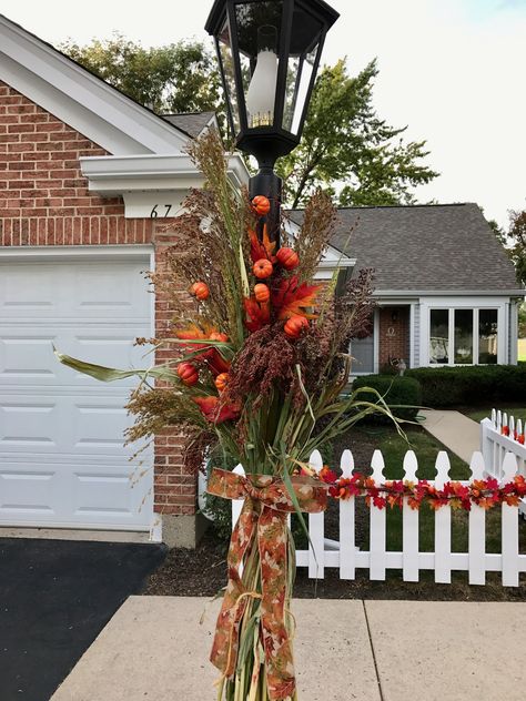 Used broom corn instead of corn stalks. Wrapped a large ribbon, tied a bow -  - Happy Fall! Decorating With Corn Stalks, Corn Stalks Decorations, Corn Stalk Decor, Dried Corn Stalks, Halloween Fall Aesthetic, Broom Corn, Corn Stalks, Fall Designs, Christmas Themes Decorations