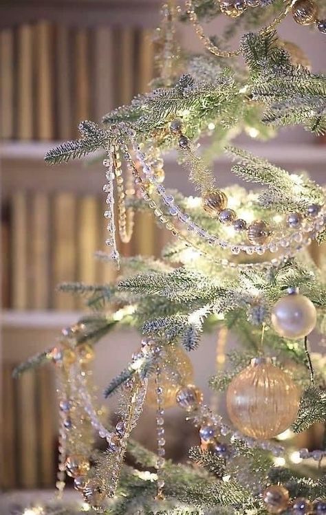 Ethereal Christmas Tree, Silver Christmas Tree Ornaments, Glamorous Christmas Tree, Glamorous Christmas, Crystal Christmas Tree, Glam Christmas, A White Christmas, Christmas Tree Inspiration, August 12