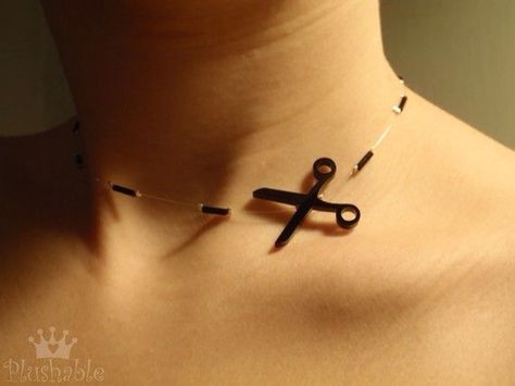 Scissor Necklace, Weird Jewelry, Funky Jewelry, Jewelry Inspo, Pretty Jewellery, Diy Schmuck, Bijoux Diy, Larp, Piercing Jewelry