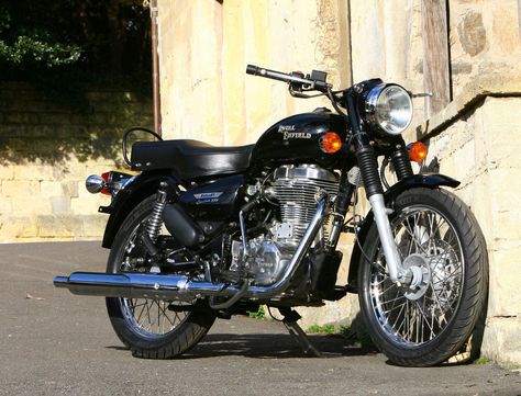 '09 Royal Enfield Electra EFI via Motographite Bike Hd Wallpapers, Wallpaper Powerful, Royal Enfield Bike, Electra Bike, Old Bullet, Old School Motorcycles, Enfield Bike, Bullet Bike Royal Enfield, Royal Enfield Bullet