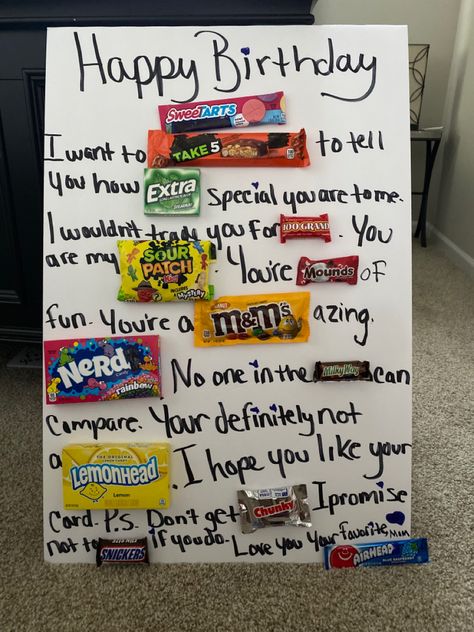 18th Birthday Candy Poster, Candy Poster Board, Birthday Candy Poster, Candy Birthday Cards, Candy Posters, Birthday Poster Board, Homemade Birthday Gifts, Poster Boards, Bestie Stuff