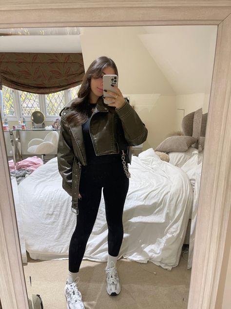 How To Style Crop Leather Jacket, Leather Jacket Leggings Outfit, Khaki Biker Jacket Outfit, Leather Zara Jacket Outfit, Leggings Leather Jacket Outfit, Leather Green Jacket Outfit, Black Zara Leather Jacket Outfit, Crop Biker Jacket Outfit, Leather Crop Jacket Outfits