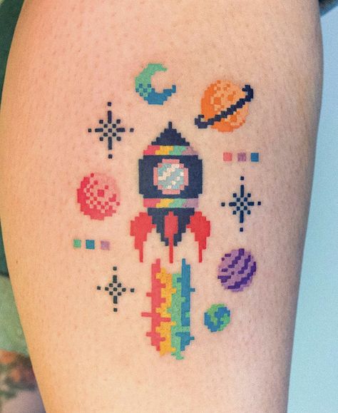 Unusual Tattoos, Colourful Tattoo, Rip Tattoos For Mom, Tattoo Space, Pixel Tattoo, Ink Link, Colorful Tattoo, Funky Tattoos, Planet Tattoos