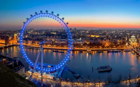 Quirky Facts About the London Eye, Which Turns 15 This Year | The Coca-Cola London Eye, also known as the Millennium Wheel, was once the world’s tallest Ferris wheel. To celebrate its fifteenth birthday, we share fun facts about the U.K. landmark. London Tourist, The London Eye, Things To Do In London, London Hotels, London Bridge, Tower Of London, London Eye, Sydney Harbour Bridge, Best Places To Travel