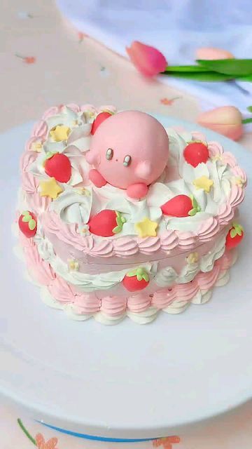 Kirby Themed Cake, Kirby Cake Aesthetic, Diy Kirby Cake, Kirby Desserts, Kawaii Cakes Birthday, Kirby Cake Ideas, Kirby Dream Buffet, Kirby Birthday Cake, Kirby Cupcakes