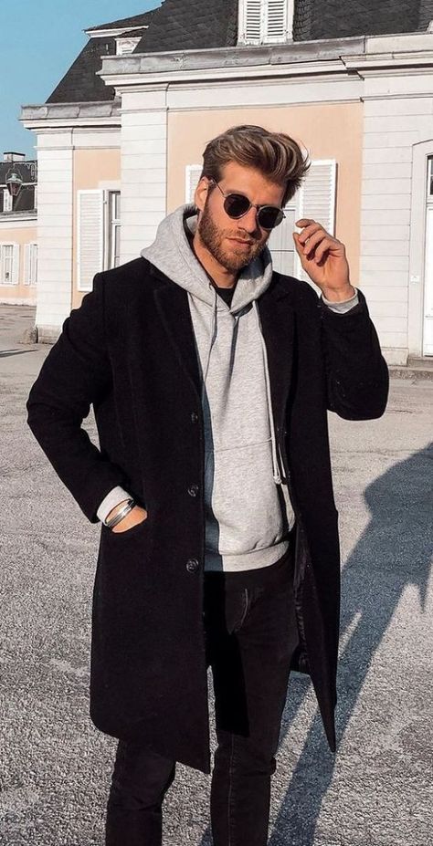 12 Men's Winter Coats To Keep Him Warm This Year - Society19 Mens Fall Outfits, Black Outfit Men, Black Overcoat, Overcoat Men, Herren Style, Dessert Easy, Outfits For Men, Stylish Men Casual, Fall Outfits Men