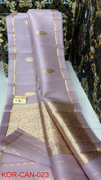 Banarasee pure handloom kora organza silk saree Latest Pattu Sarees With Price, Organza Banarasi Saree, Tussar Silk Saree With Price, Pure Organza Silk Sarees, Traditional Purple Organza Saree, Purple Organza Saree With Pallu, Kora Silk Sarees With Price, Kora Sarees, Lavender Banarasi Saree