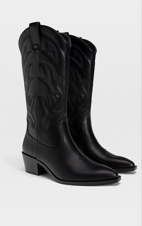 Outfit With Black Boots, Bad Bunny Concert Outfit, Botas Western, Cowboy Shoes, Black Cowboy Boots, Black Cowboy, Fashion Mood Board, Cowboy Boots Women, Boots Women Fashion