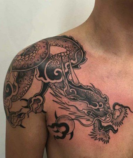 Dragon Tattoo Shoulder, Best Tattoo Ideas For Men, Shoulder Tattoo Ideas, Dragon Tattoo Arm, Front Shoulder Tattoos, Dragon Tattoos For Men, Dragon Sleeve, Polynesian Tattoos, Dragon Sleeve Tattoos