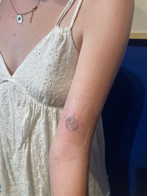 Taylor Swift Trio Tattoo, Dainty Mirrorball Tattoo, Taylor Swift Ankle Tattoo, Bejeweled Taylor Swift Tattoo, Archer Tattoo Taylor Swift, Mirrorball Archer Tattoo, Mirrorball Tattoo Minimalist, Lover Tattoo Taylor Swift, Mirror Ball Tattoo Taylor Swift